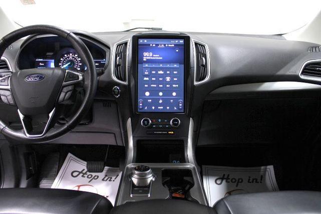 Photo of 2024 Agate Black Ford Edge