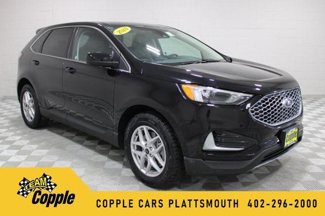 Photo of 2024 Agate Black Ford Edge