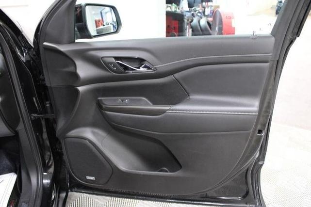 Photo of 2022 Ebony GMC Acadia