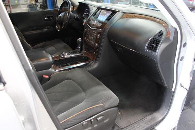 Photo of 2017 Brilliant Silver Nissan Armada