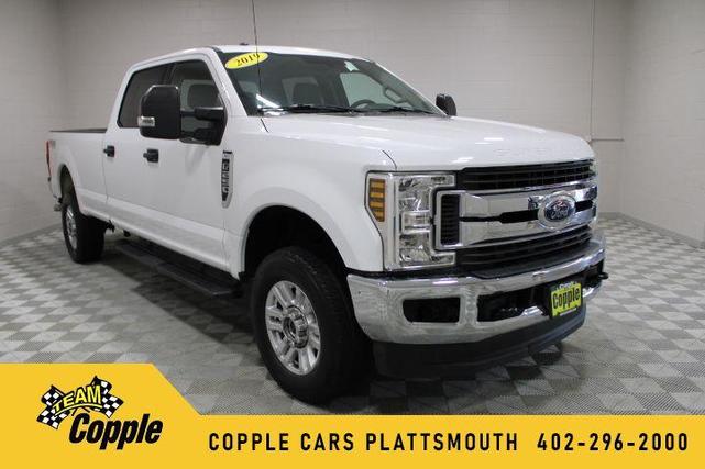 Photo of 2019 Oxford White Ford F-250