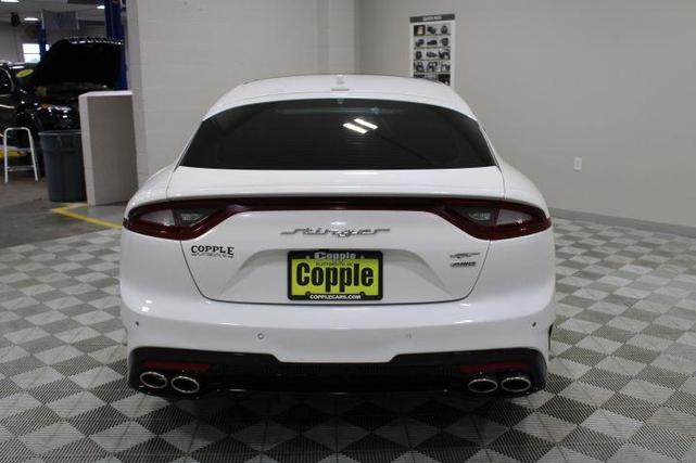 Photo of 2021 Snow White Pearl Kia Stinger