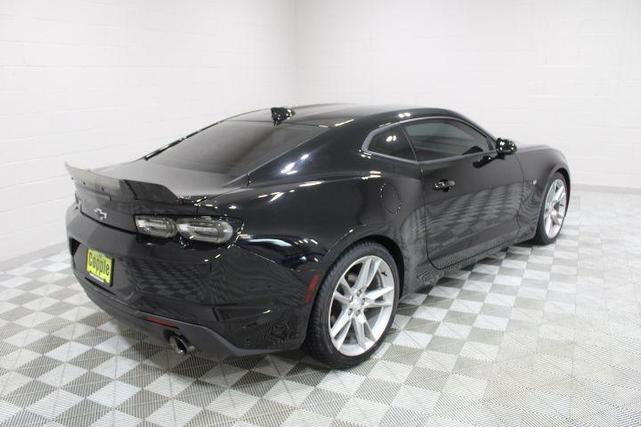 Photo of 2019 Black Chevrolet Camaro