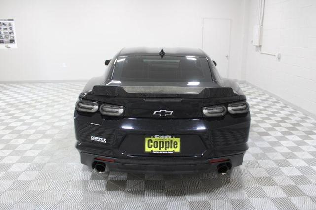Photo of 2019 Black Chevrolet Camaro