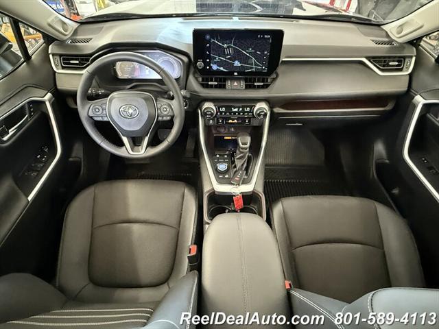 Photo of 2025 Midnight Black Metallic Toyota RAV4