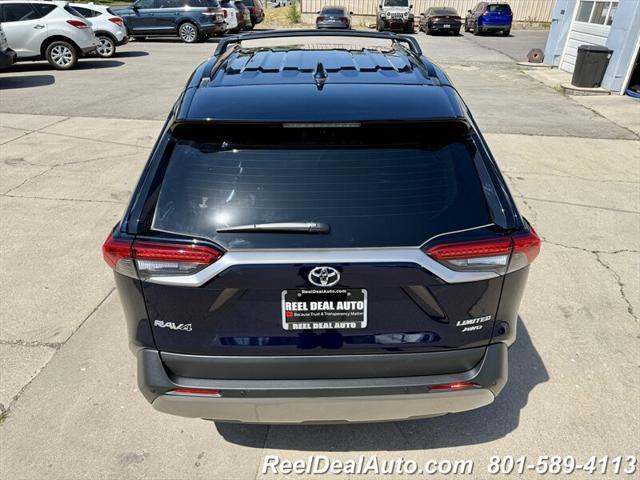 Photo of 2025 Midnight Black Metallic Toyota RAV4