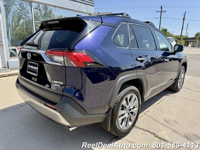 Photo of 2025 Midnight Black Metallic Toyota RAV4