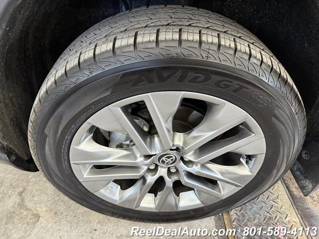 Photo of 2025 Midnight Black Metallic Toyota RAV4