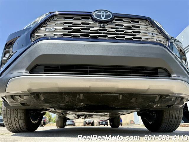 Photo of 2025 Midnight Black Metallic Toyota RAV4