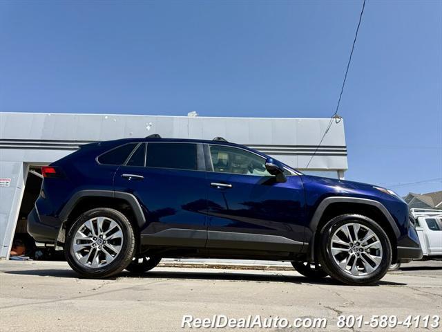 Photo of 2025 Midnight Black Metallic Toyota RAV4