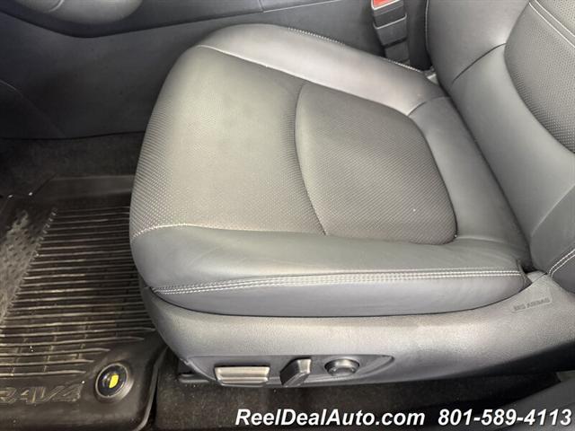 Photo of 2025 Midnight Black Metallic Toyota RAV4