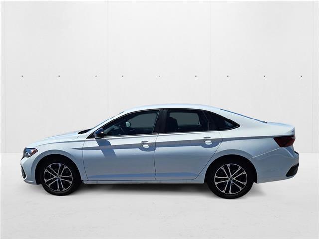 Photo of 2024 Pure White Volkswagen Jetta