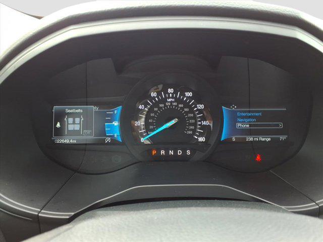 Photo of 2024 Star White Metallic Tri-Coat Ford Edge