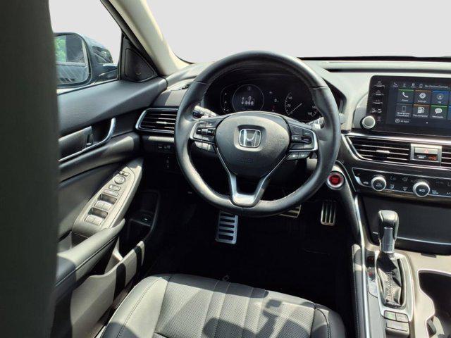 Photo of 2022 Crystal Black Pearl Honda Accord