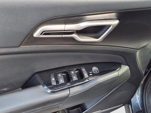 Photo of 2023 Gravity Gray Kia Sportage