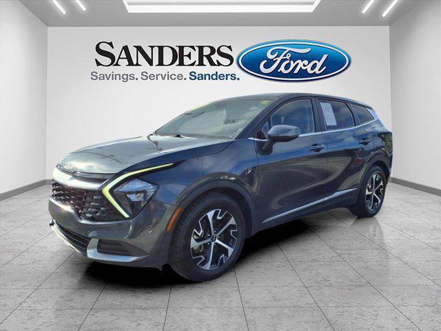 Photo of 2023 Gravity Gray Kia Sportage