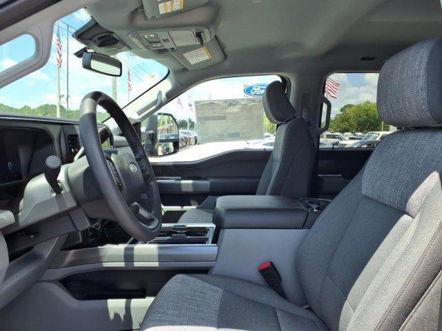 Photo of 2025 Agate Black Metallic Ford F-250