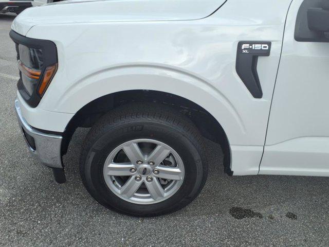 Photo of 2025 Oxford White Ford F-150