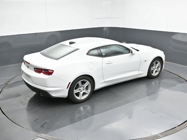 Photo of 2023 Summit White Chevrolet Camaro