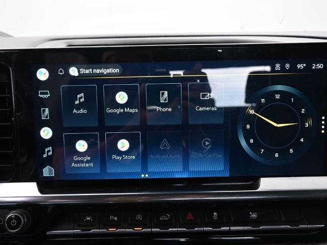 Photo of 2022 Black Chevrolet Silverado 1500