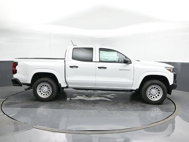 Photo of 2025 Summit White Chevrolet Colorado