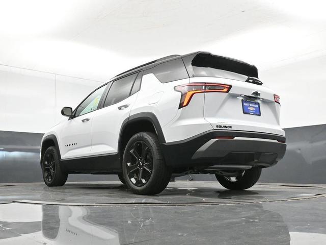 Photo of 2026 Summit White Chevrolet Equinox