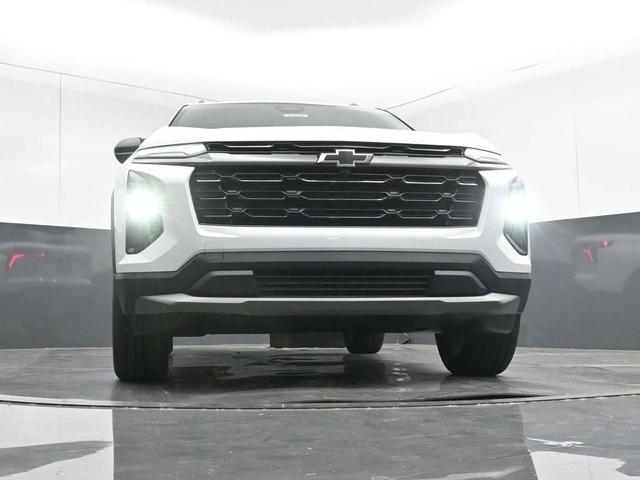 Photo of 2026 Summit White Chevrolet Equinox