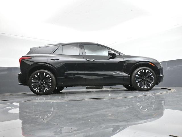 Photo of 2025 Black Chevrolet Blazer EV