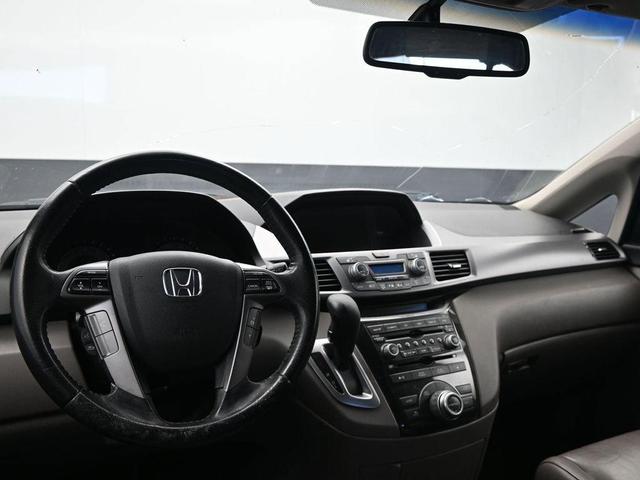 Photo of 2013 Black Honda Odyssey