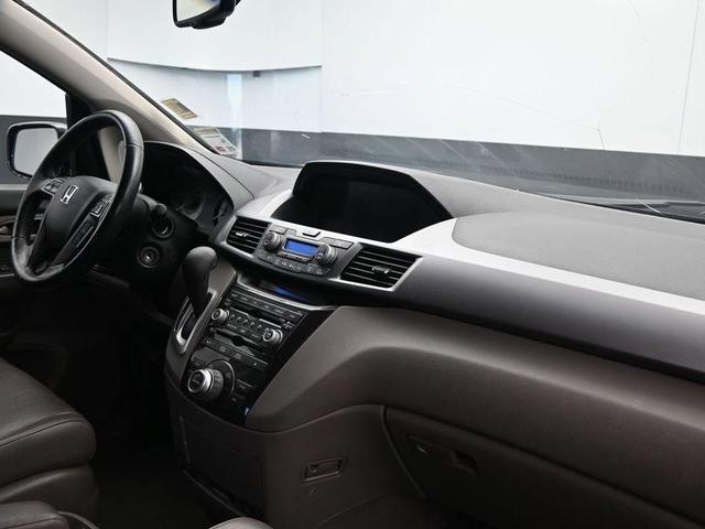 Photo of 2013 Black Honda Odyssey