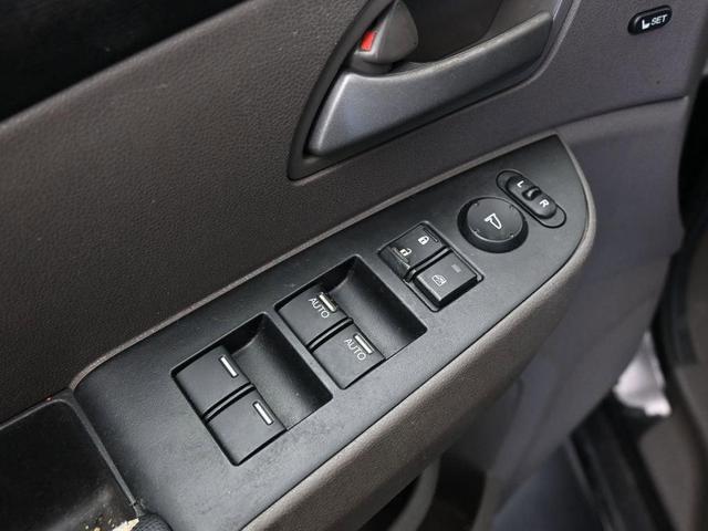 Photo of 2013 Black Honda Odyssey