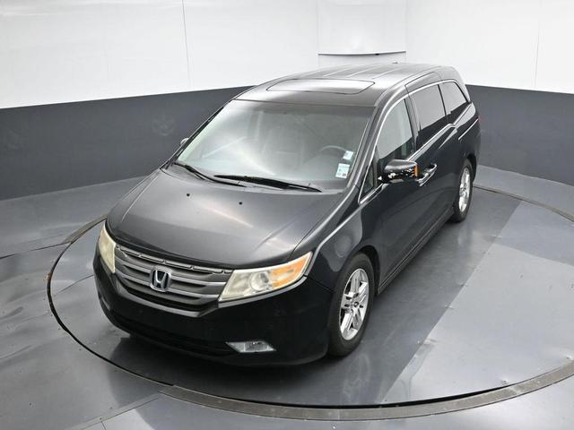 Photo of 2013 Black Honda Odyssey