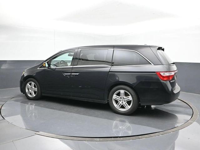 Photo of 2013 Black Honda Odyssey