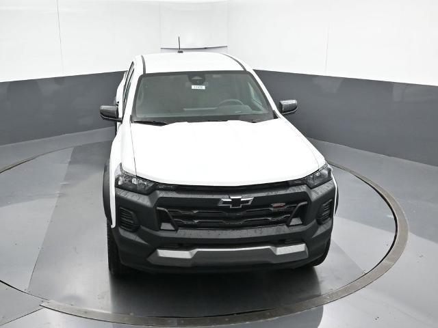 Photo of 2026 Summit White Chevrolet Colorado