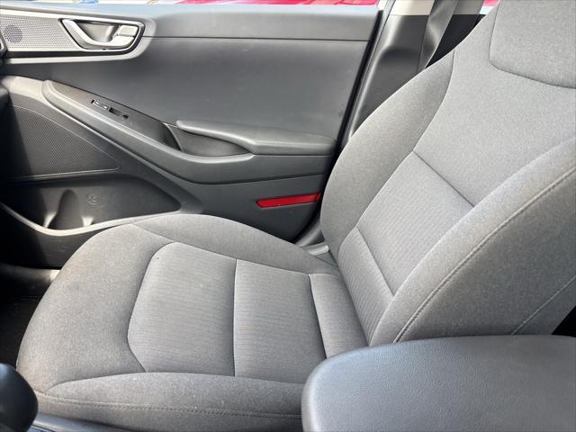 Photo of 2020 Ceramic White Hyundai IONIQ Hybrid