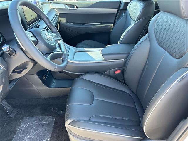 Photo of 2025 Hyper White Hyundai PALISADE