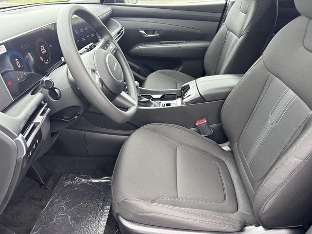 Photo of 2025 Phantom Black Hyundai TUCSON