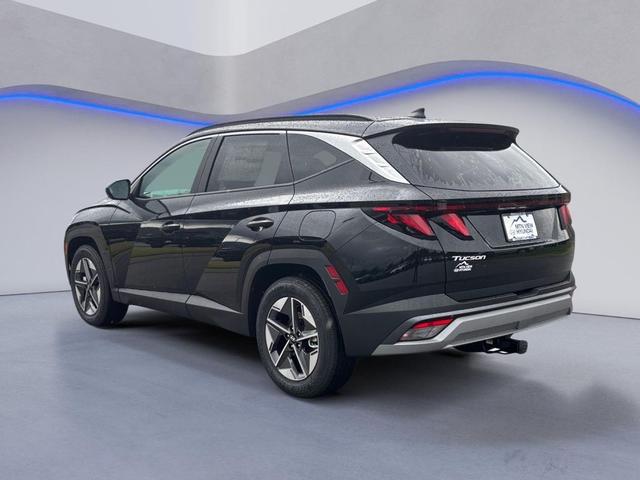 Photo of 2025 Phantom Black Hyundai TUCSON