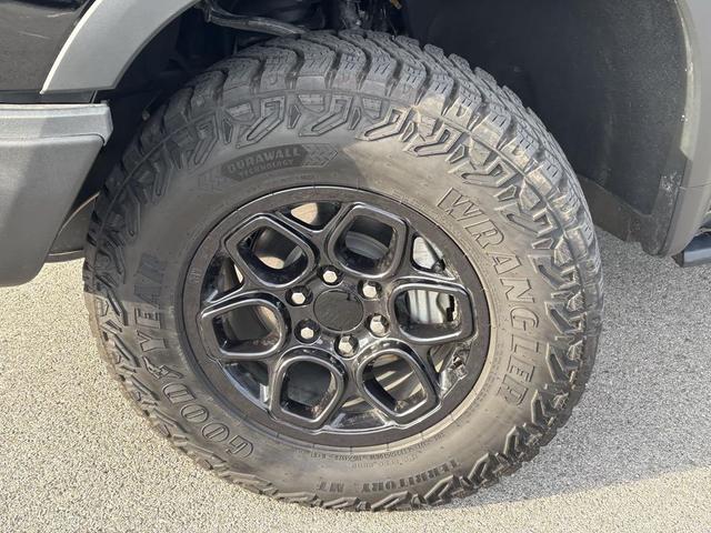 Photo of 2024 Black Chevrolet Silverado 1500