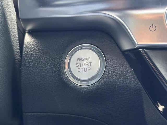 Photo of 2022 Ebony Black Kia Telluride