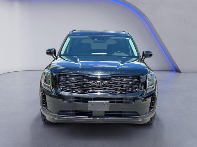 Photo of 2022 Ebony Black Kia Telluride