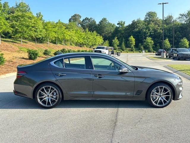 Photo of 2025 Makalu Gray Genesis G70