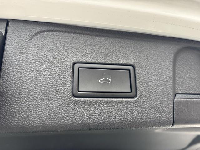 Photo of 2021 Pure White Volkswagen Atlas