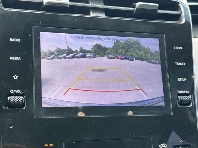 Photo of 2022 Amazon Gray Hyundai TUCSON Hybrid