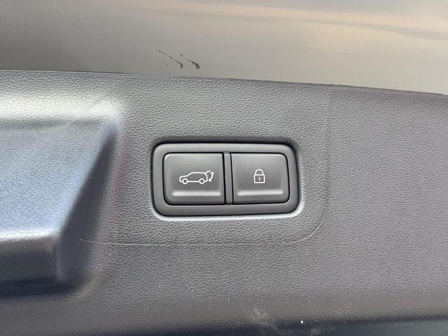 Photo of 2026 Hampton Gray Hyundai SANTA FE
