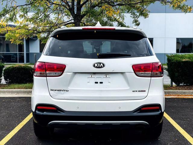 Photo of 2017 Snow White Pearl Kia Sorento