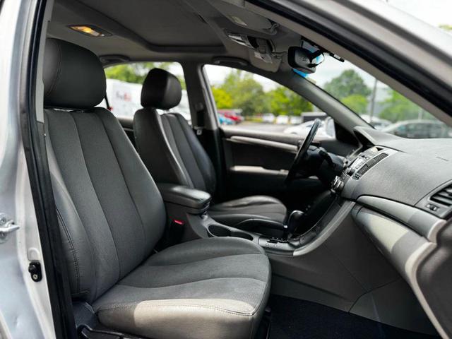Photo of 2010 Radiant Silver Metallic Hyundai SONATA