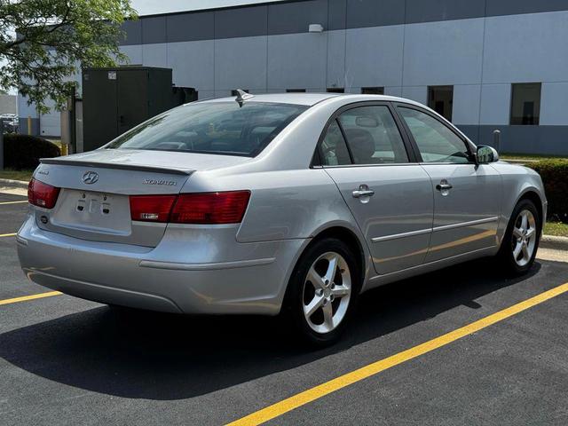 Photo of 2010 Radiant Silver Metallic Hyundai SONATA