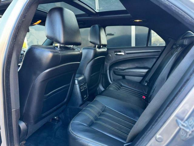 Photo of 2015 Gray Chrysler 300