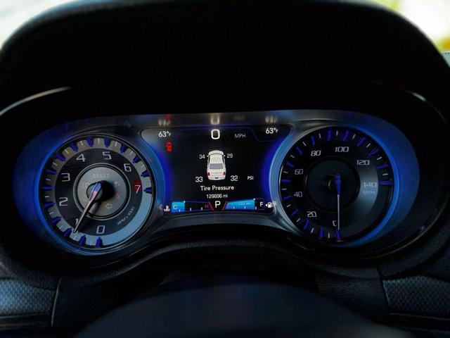 Photo of 2015 Gray Chrysler 300